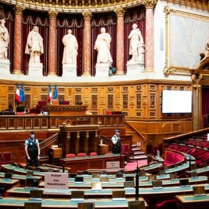 Loi adoptée pour encadrer les centres dentaires : voici ce Centres dentaires : la proposition de loi pour les encadrer a été adoptée