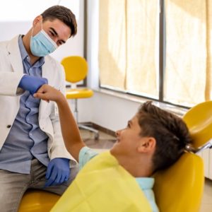 Handicap : Oral-B révolutionne l'Europe avec un programme dentaire ultra-inclusif Handicap : Oral-B lance un programme pour rendre les soins dentaires plus inclusifs en Europe