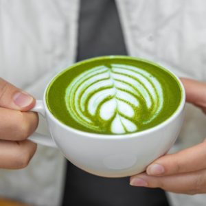 Thé Matcha: Le Secret pour Prévenir la Parodontite et Protéger Du thé matcha pour prévenir la parodontite ?